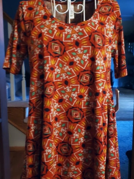 LuLaRoe Tops - NWT Lularoe sz XS Perfect T